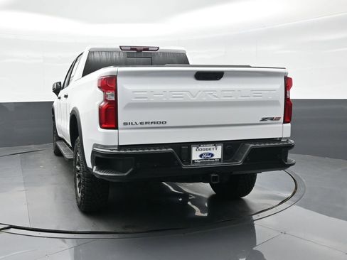 Used 2025 Chevrolet Silverado 1500 ZR2 w/ Technology Package AWD/4WD image 18