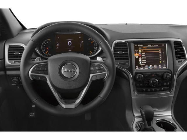 Used 2018 Jeep Grand Cherokee Laredo AWD/4WD image 7