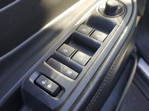 Used 2020 Buick Encore Preferred w/ Safety Package image 18