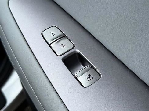 Used 2024 Hyundai Palisade SEL FWD image 21