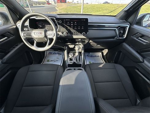 Used 2024 GMC Canyon Elevation w/ Convenience Package image 20