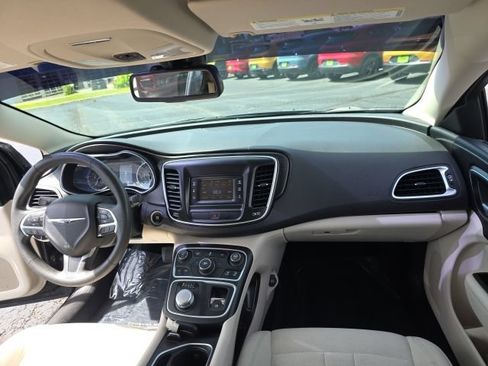 Used 2016 Chrysler 200 Limited FWD image 43