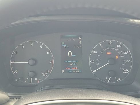 Used 2025 Toyota Corolla SE FWD image 2