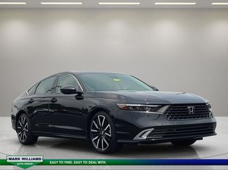 Used 2024 Honda Accord Touring video 1