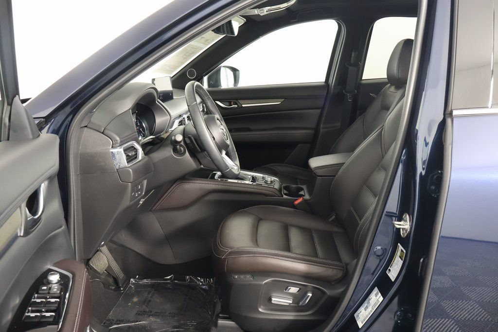Certified 2025 MAZDA CX-5 Signature AWD/4WD image 11