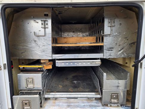 Used 2016 Ford F250 XL w/ Power Equipment Group image 32