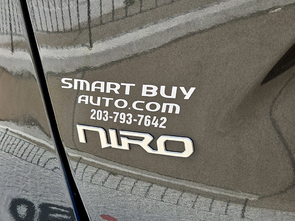 Used 2024 Kia Niro Wind w/ Wind Preserve Package FWD image 31