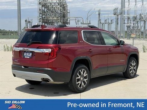 Certified 2020 GMC Acadia SLE w/ Driver Convenience Package FWD image 4