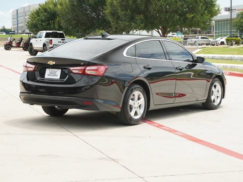Used 2022 Chevrolet Malibu LT FWD image 5