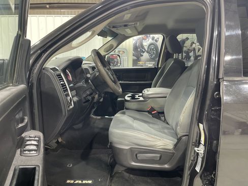 Used 2017 RAM 2500 Tradesman w/ Chrome Appearance Group AWD/4WD image 2