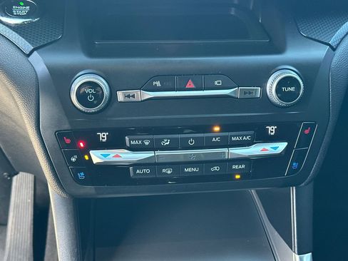 Used 2020 Ford Explorer ST image 31