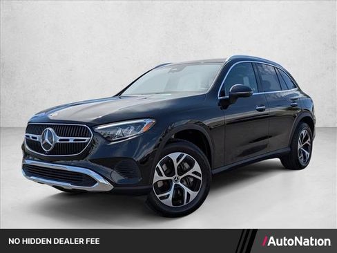 Used 2025 Mercedes-Benz GLC 350e 4MATIC image 1