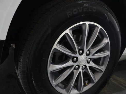 Used 2022 Buick Enclave Premium AWD/4WD image 32