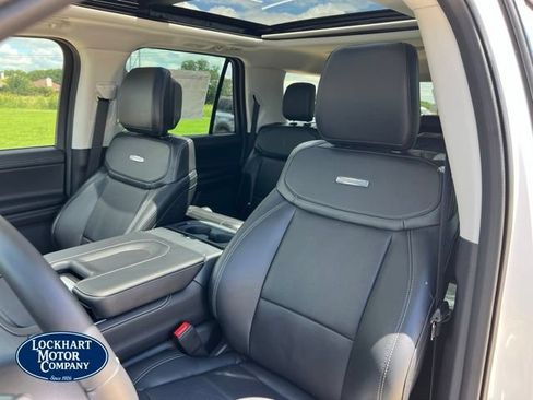 New 2026 Ford Expedition Max Platinum w/ Driver's Package AWD/4WD image 15