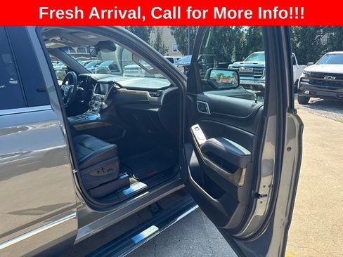 Used 2017 GMC Yukon Denali w/ Open Road Package AWD/4WD image 27