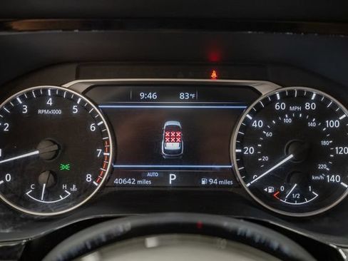 Used 2023 Nissan Pathfinder SV AWD/4WD image 13