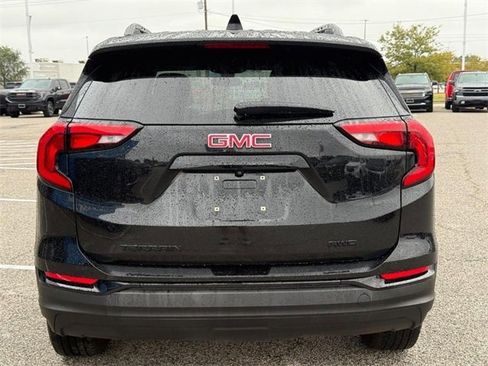 Certified 2020 GMC Terrain SLT w/ Elevation Edition image 4