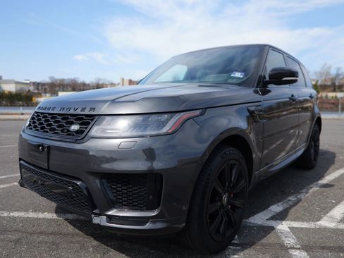 Used 2019 Land Rover Range Rover Sport HST image 3
