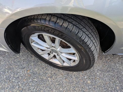 Used 2019 Dodge Grand Caravan SXT FWD image 10