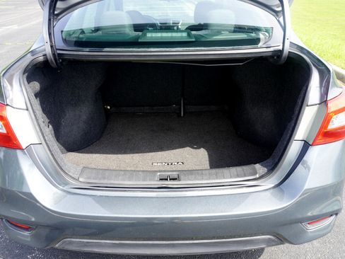 Used 2017 Nissan Sentra SV w/ Style Package image 32