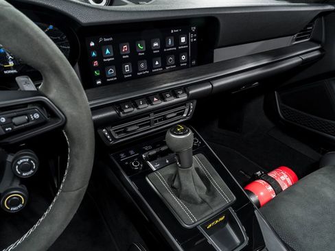 Used 2025 Porsche 911 GT3 RS image 23