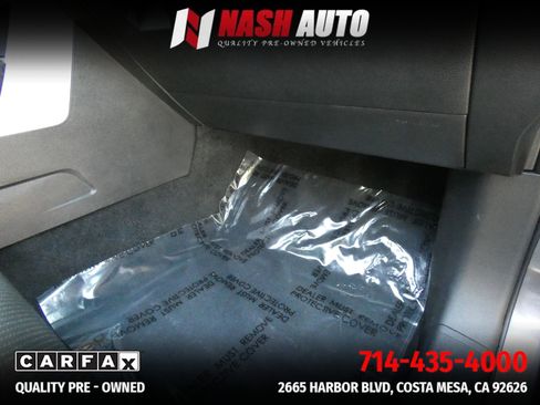 Used 2025 Toyota Tundra Limited AWD/4WD image 38