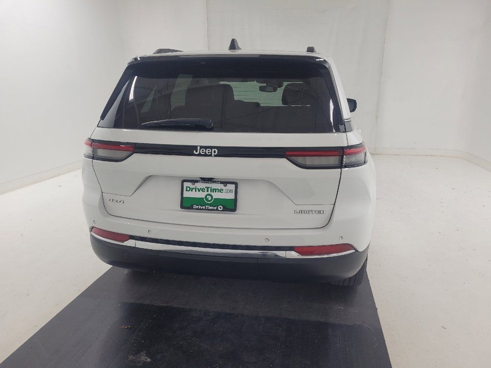 Used 2023 Jeep Grand Cherokee Limited AWD/4WD image 7