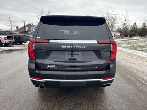 New 2026 GMC Yukon Denali w/ Sun & Power Step Package image 7