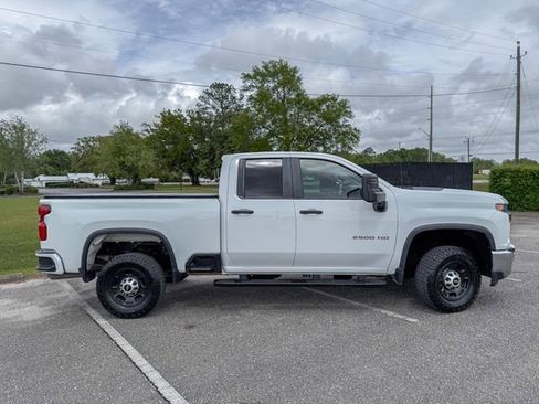 Used 2022 Chevrolet Silverado 2500 W/T w/ WT Convenience Package image 3