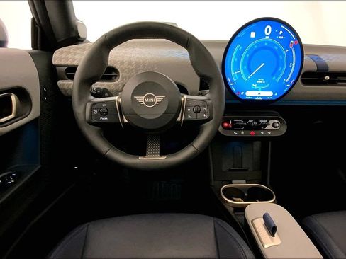 Certified 2025 MINI Cooper S FWD image 4