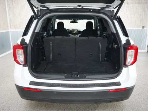 Used 2021 Ford Explorer XLT image 39