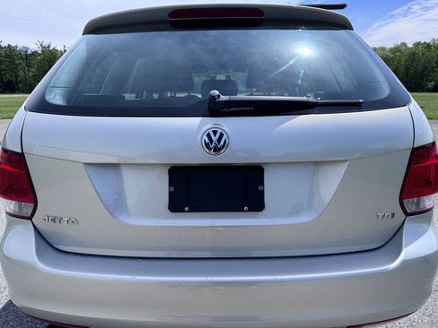 Used 2012 Volkswagen Jetta TDI FWD image 12