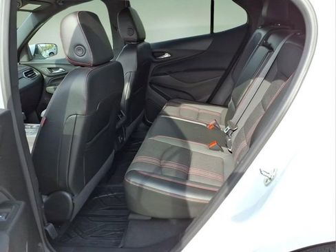Used 2024 Chevrolet Equinox RS w/ LPO, Floor Liner Package AWD/4WD image 12