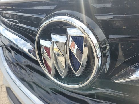 Used 2023 Buick Encore GX Essence w/ Experience Buick Package image 8