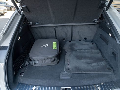 Used 2025 Porsche Cayenne E-Hybrid Coupe image 22