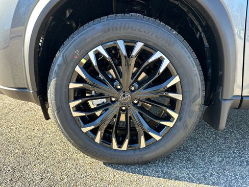 New 2026 Nissan Rogue SV image 11