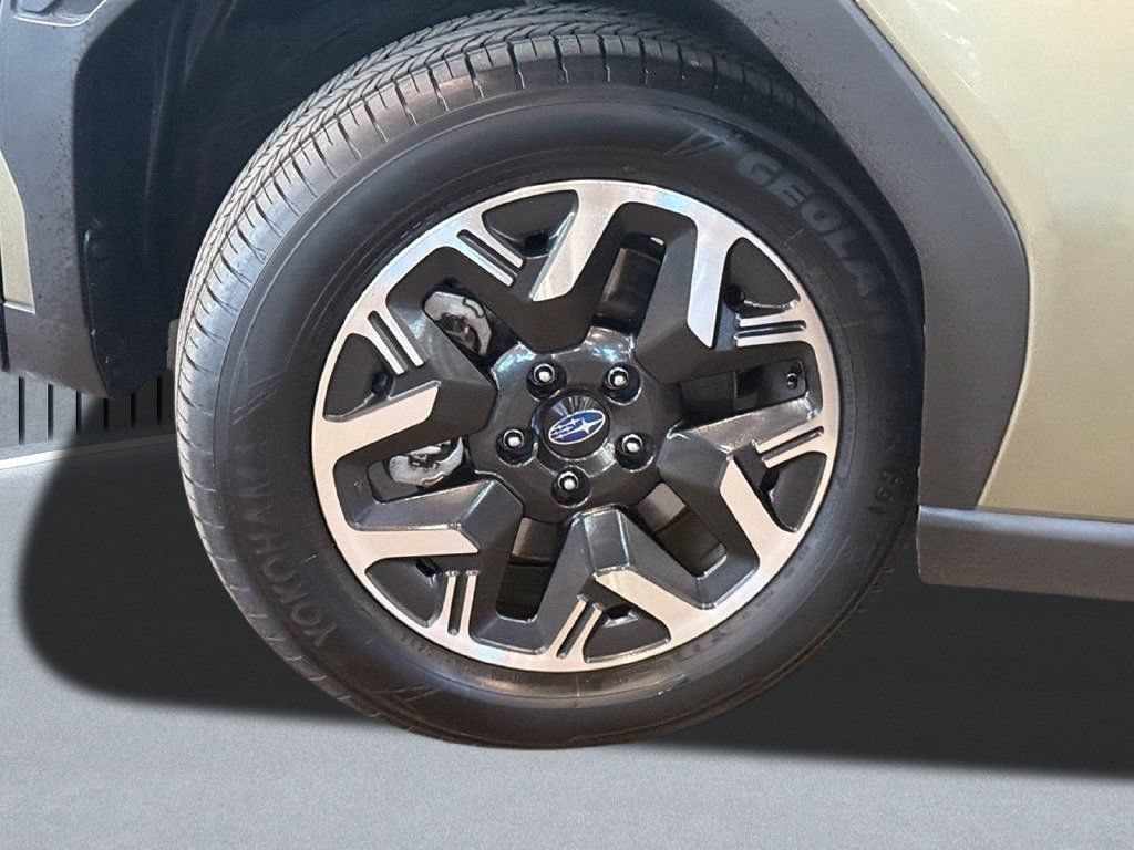 Used 2025 Subaru Forester Premium AWD/4WD image 19
