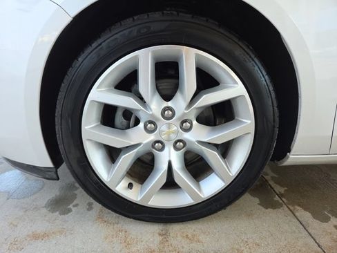 Used 2019 Chevrolet Impala Premier w/ Premier Convenience Package FWD image 59