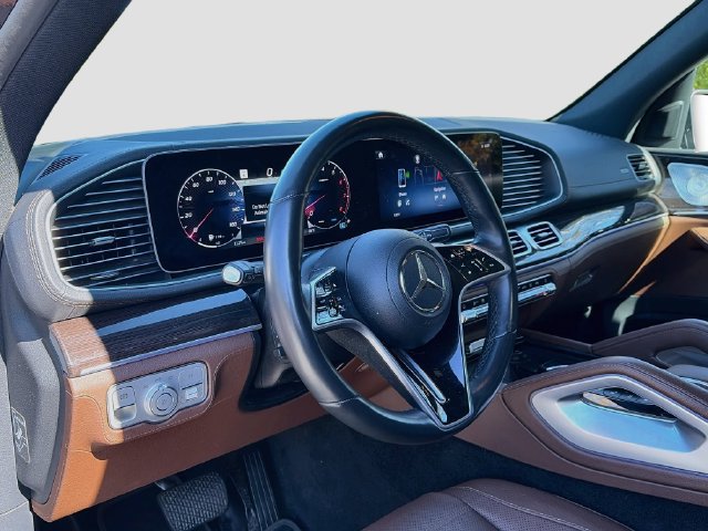 Used 2024 Mercedes-Benz GLS 450 4MATIC image 8