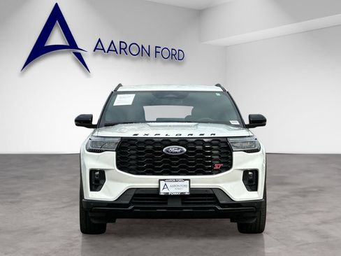 Used 2025 Ford Explorer ST image 8