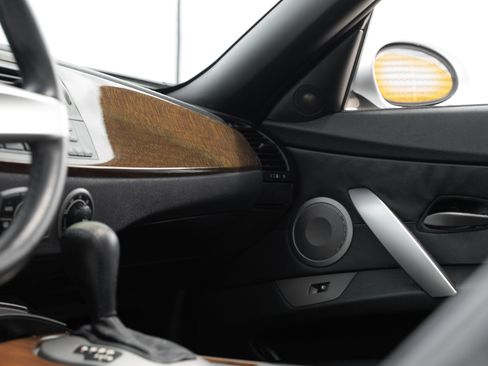 Used 2003 BMW Z4 2.5i RWD image 18