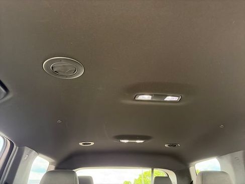 Used 2023 Chevrolet Traverse LT w/ LPO, Floor Liner Package AWD/4WD image 24