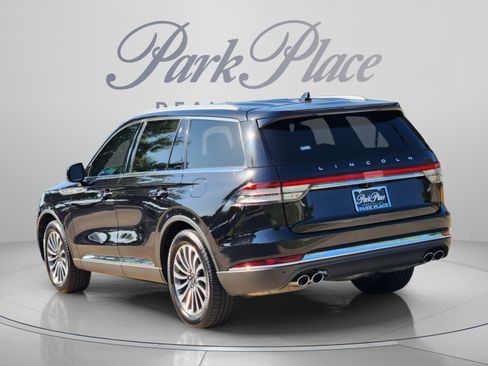 Used 2022 Lincoln Aviator Reserve w/ Elements Package Plus RWD image 3