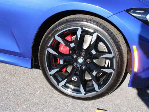 New 2026 BMW 330i xDrive Sedan w/ M Sport Package image 32