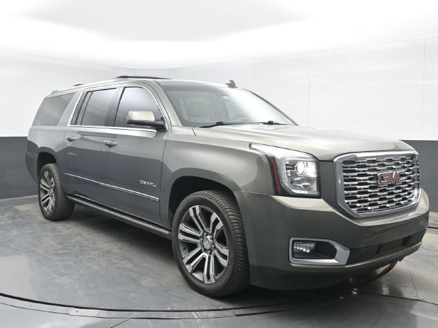 Used 2018 GMC Yukon XL Denali w/ Denali Ultimate Package AWD/4WD image 2