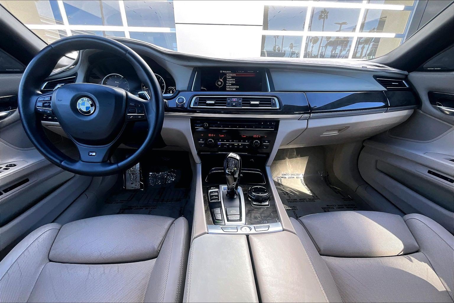 Used 2014 BMW 750i RWD image 15