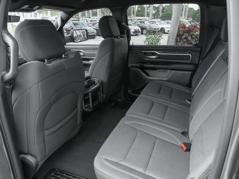 Used 2021 RAM 1500 Big Horn RWD image 36