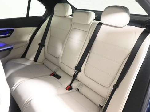 Used 2026 Mercedes-Benz C 300 4MATIC Sedan image 4