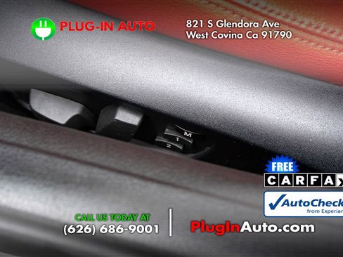 Used 2012 BMW Z4 sDrive35is image 9