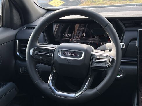 New 2026 GMC Terrain AT4 w/ Technology Package II AWD/4WD image 11